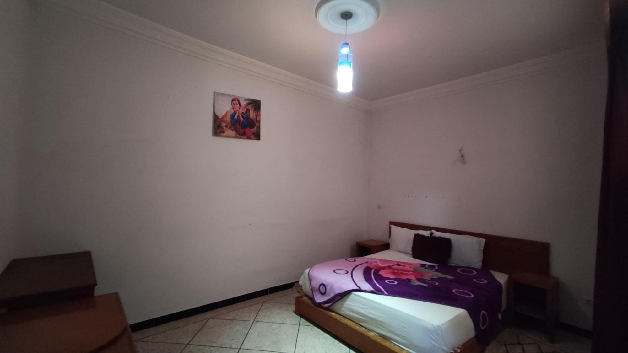 Hostel Afgo Rooftop ワルザザート 部屋 写真